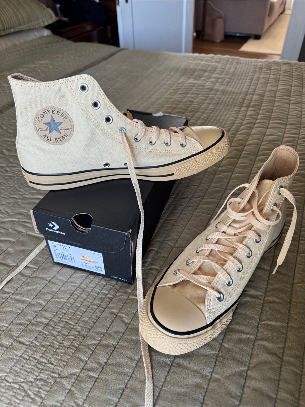 Converse High Top Sneakers Tonal/Pale yellow